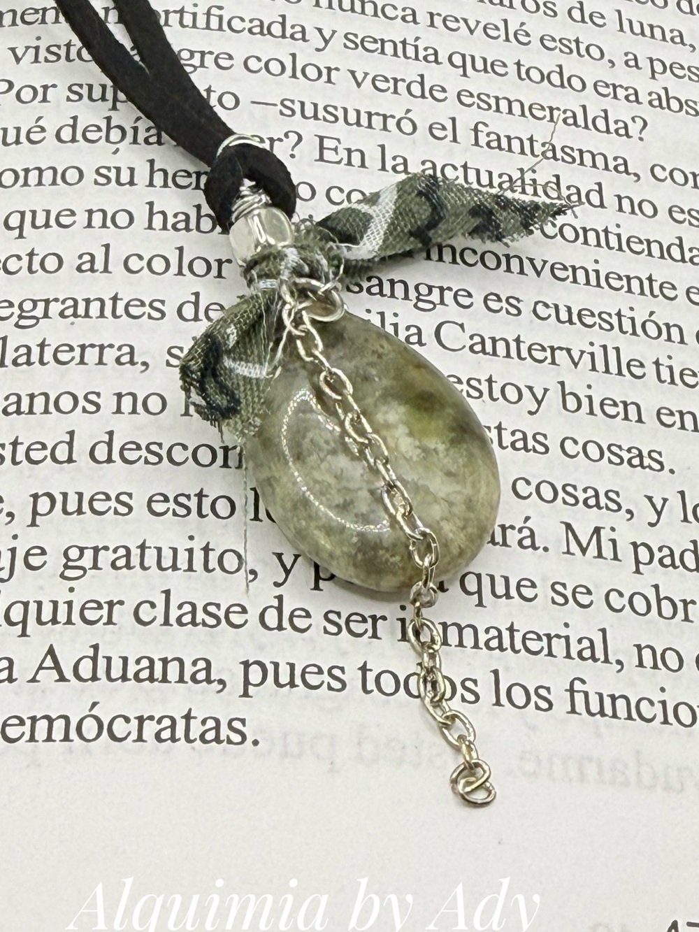 Labradorite raindrop pendant  necklace XL BLACK SUEDE
